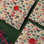 Vintager Charme: Weihnachtsbaummuster Seidenpapier<br><div class="desc">Verwöhnen Sie Ihre Urlaubsgeschenke in zeitloser Eleganz mit unserem "Vintagen Charm"-Papiertaschentuch mit nostalgischen Mustern, inspiriert von klassischen Weihnachtsmotiven. Auf einem rustikalen Papierboden zieren zauberhafte Linienzeichnungen von Weihnachtsbäumen in Gelb, Grün, Rot und Schwarz die Oberfläche elegant. Jeder Baum strahlt Einfachheit und Charme aus und erinnert an Erinnerungen von Feiertagen, während Sie...</div>