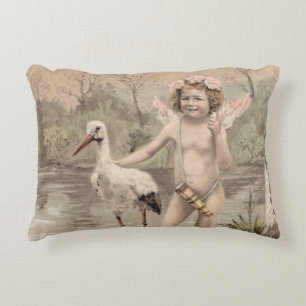 Vintager Cherub mit Storch am See Dekokissen