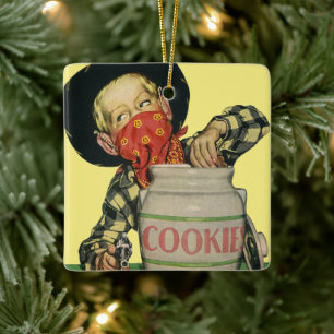 Vintager Cowboy Toy Gun Hand in Keksjar Keramikornament