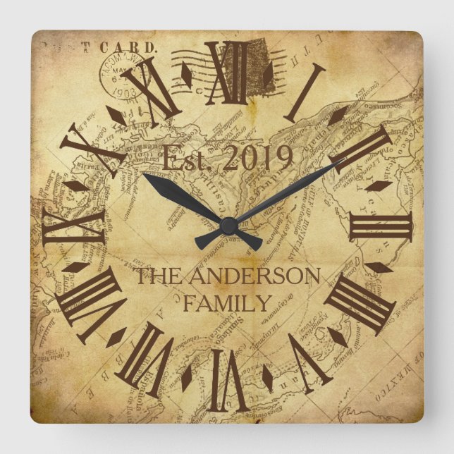 Vintager eleganter Familienname Rustikale römische Quadratische Wanduhr (Vorderseite)