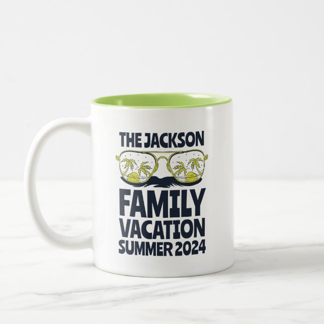 Vintager Familienurlaub Beach Urlaub Personalisier Zweifarbige Tasse (Links)