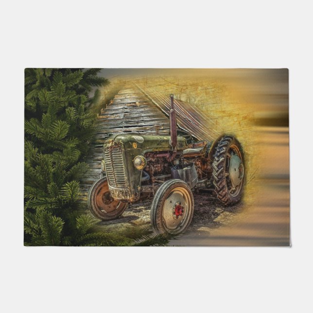 Vintager grüner Traktor Rustikaler alter Stall Fußmatte (Vorderseite)