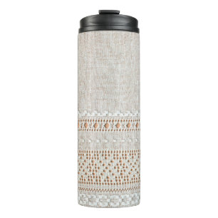 Vintager Hintergrund mit Stickerei, Gitter Thermosbecher
