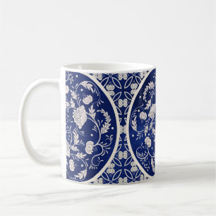 Vintager Hintergrund. Schönes, blumengeschmücktes Kaffeetasse