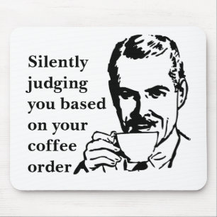 Vintager Kaffeesnob-Mann schweigend beurteilen Mousepad
