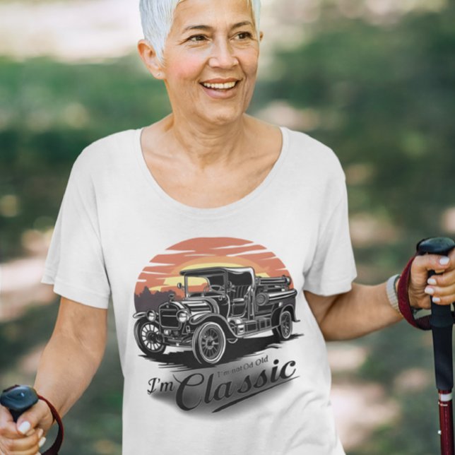Vintager Lkw Ich bin nicht alt T-Shirt (Von Creator hochgeladen)