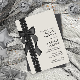 Vintager Mann, der das Brautparty des Knotens bind Einladung