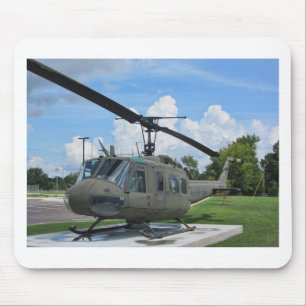 Vintager Militär-Hubschrauber Vietnams Uh-1 Huey Mousepad