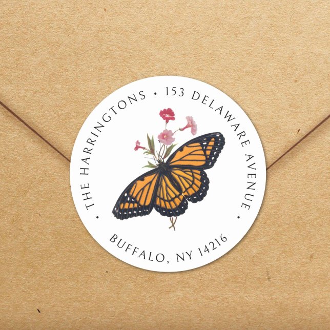 Vintager Monarch Butterfly Rücksendeadresse Runder Aufkleber (This vintage monarch butterfly adds a Victorian note to your correspondence!)