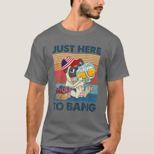 Vintager Mops Dog Drink Bier nur hier, um Fourt T-Shirt