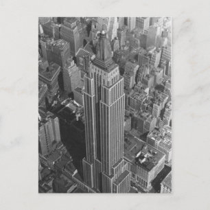 Vintager NYC ~ LuftangriffEmpire St Bldg/McCreey's Postkarte