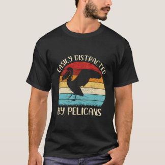 Vintager Pelikanvogel leicht ablenkbar mit e T-Shirt