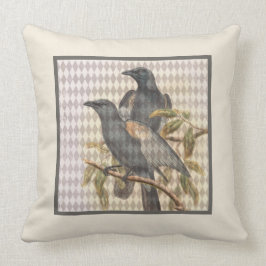 Vintager Raven Ephemera auf Cream Harlequin Patter Kissen