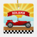 Vintager Red Race Car Personalisiert Name Kids Roo Keramikornament<br><div class="desc">Personalisieren Sie dieses niedliche quadratische Ornament mit dem Namen Ihres Kindes,  um Ihre eigenen individuellen Jungs Zimmer Ornament.</div>