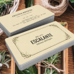 Vintager Retro-Ephemerahmen Visitenkarte<br><div class="desc">Lass deine Karten reflektieren deinen Charakter und dein Unternehmen, indem du unsere rustikale Retro-Visitenkarte auswählst. Ob Sie ein Vintages Bekleidungsgeschäft, ein Kunsthandwerk, eine Weinbrauerei oder einfach nur das antike, schicke Aussehen dieses Designs mögen, Sie werden mit dem texturierten Hintergrund, der Retro-Grenze und der klassischen Typografie auf jeden Fall einen Eindruck...</div>
