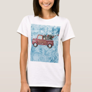 Vintager roter LKW auf blauem Schneeflockenhinterg T-Shirt