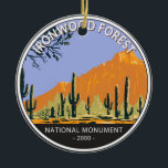 Vintager Rundkreis des Ironwood Forest National Mo Keramik Ornament<br><div class="desc">Ironwood Forest Vektorgrafik Design. Der Park liegt in der Sonoran-Wüste von Arizona.</div>