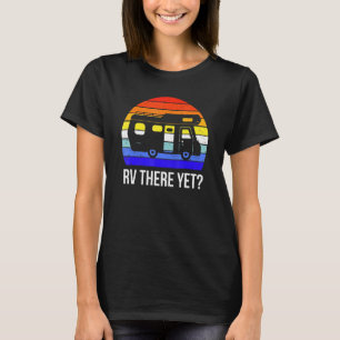 Vintager Rv dort und Motorhome-Anhänger im Freien T-Shirt