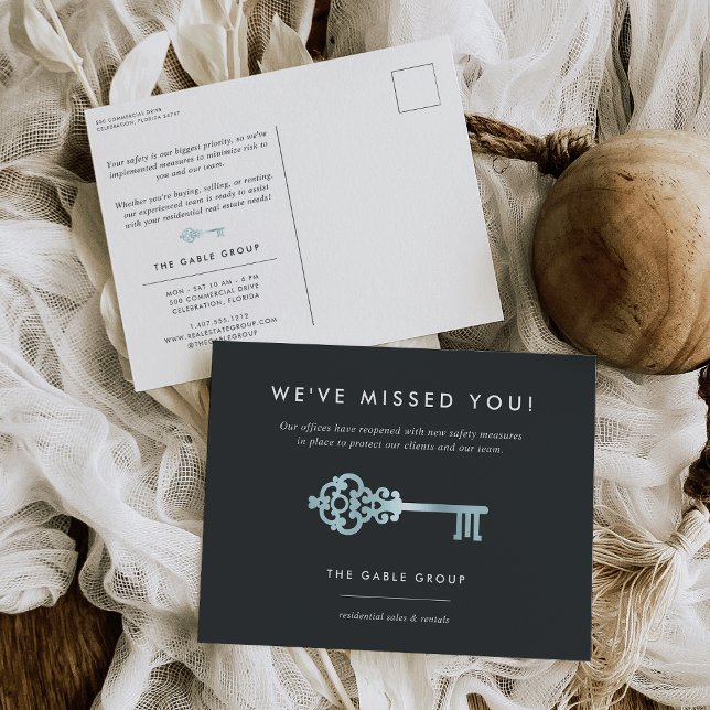 Vintager Schlüssel für das echte Anwesen Postkarte (Von Creator hochgeladen)