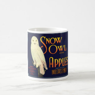 Vintager Schnee-Eulen-Apfel-Aufkleber Tasse