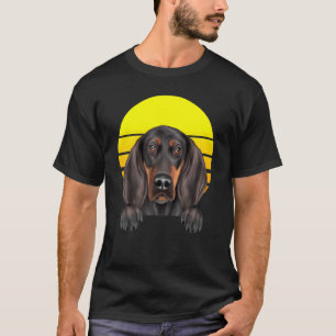 Vintager Sonnenuntergang Schwarz-Tan-Konhund-Hund T-Shirt