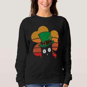 Vintager St Patrick's Day Black Cat Wearing Ivy Ca Sweatshirt