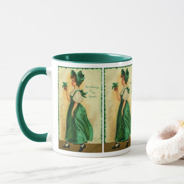Vintager St. Patrick's Day Lass Green tragen Tasse (Mit Donut)