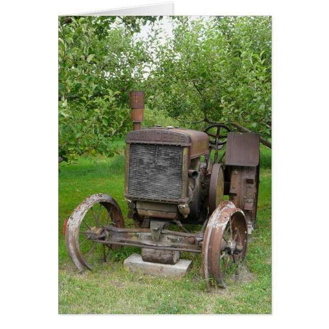 Vintager Traktor in Apple Orchard (Vorne)