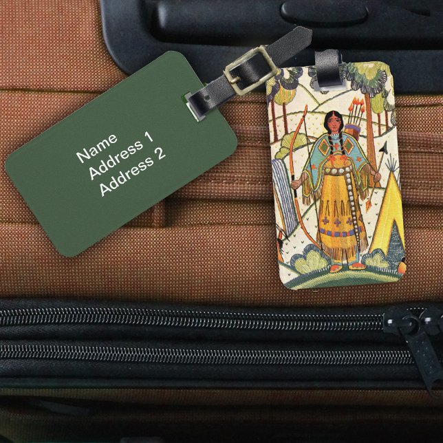 Vintager Urwald der amerikanischen Weibchen Gepäckanhänger (Native American woman yellow teepee in forest embroidered faux texture on luggage tags.)