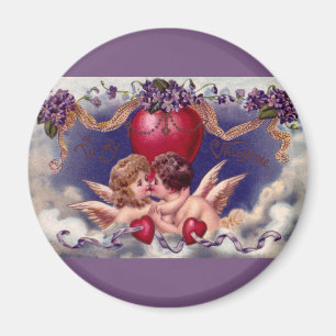 Vintager Valentinstag, Cherubs umarmen in Wolken Magnet