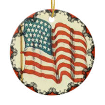 Vintager Weihnachtsschmuck unter amerikanischer Fl