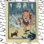 Vintager Zauberer für Oz-Zeichen, Gelbe Ziegelstra Puzzle<br><div class="desc">Vintage Illustration klassischer Kindermärchen von William Wallace Denslow aus dem Viktorianischen Era-Geschichtenbuch Der wunderbare Zauberer von Oz von L. Frank Baum. Hier weint die feige Löwe, nachdem das junge Mädchen Dorothy ihn über die Nase geschmissen hat, nachdem der Löwe ihren Haustier Hund Toto aufgegriffen hatte. "Du solltest dich schämen! Warum...</div>