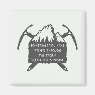 Vintages Adventure Logo-Abzeichen, Emblem mit Magnet