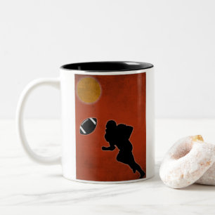 Vintages amerikanisches Fußballdesign Zweifarbige Tasse