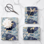 Vintages blaues goldfarbenes Damaskatmuster Geschenkpapier Set<br><div class="desc">Dieses elegante Design besticht durch ein Muster Vintager blumenblauer und goldener Blumenbouquets auf einem Hintergrund aus bedrücktem Vintagem Damast und handgeschriebenem Notenmanuskript ephemera.</div>