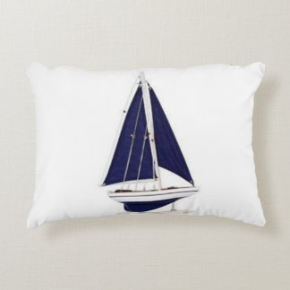 Vintages blaues Segelboot Dekokissen