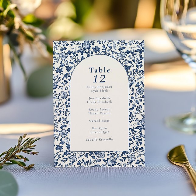 Vintages Bogen mit Blumentisch Einladung (Blue and cream arch delftware style elegant wedding reception meal seating chart)