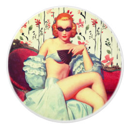 Vintages Button mit Retro-Rot Keramikknauf