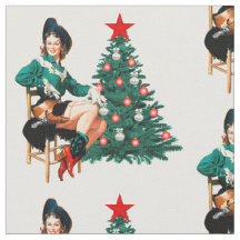 Vintages Cowgirl auf Stuhl mit Weihnachtsbaum