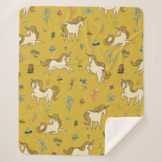 Vintages Einhorn in waldreichen Blume Sherpadecke