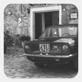 Vintages FIAT-Fahrzeug in Italien in einfarbiger F Quadratischer Aufkleber