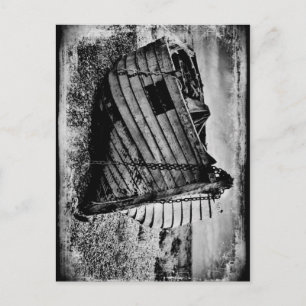 Vintages Fischerboot. Postkarte