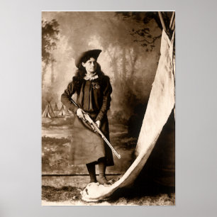 Vintages Foto Portrait, Miss Annie Oakley und Gun Poster