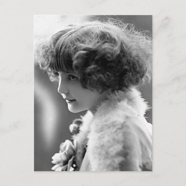 Vintages Foto "Shy Girl" Postkarte (Vorderseite)