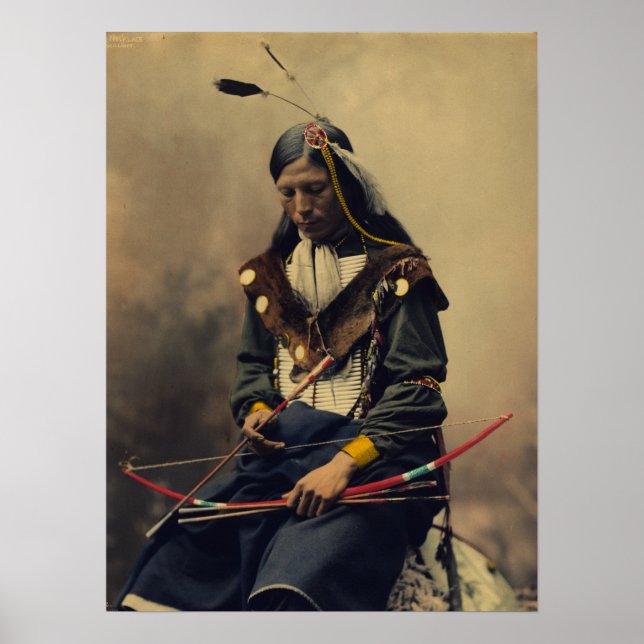 Vintages Foto von Cherokee Man mit Bow Poster (Vorne)
