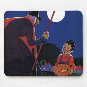 Vintages Halloween, gruselige Hexe mit Junge Mousepad