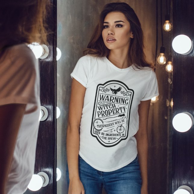 Vintages Halloween-Warnzeichen T-Shirt (Halloween Vintage design Tshirt, Witch Tresspass warning, Crow, Broom, Pumpkin.)