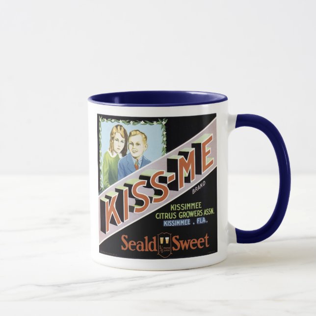 Vintages Kiss-me-Siegel Tasse (Rechts)