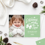 Vintages Minzgrün-Foto Feiertagskarte<br><div class="desc">Die klassische Weihnachtsfotokarte mit dem Gruß "Herzliche Wünsche dieses Weihnachtsgeschenke" ist ein weißes Schriftzeichen-Design mit einem Paar gemütlicher Wintermilben und Akzente von Sternen und Schneeflocken.  Personalisieren Sie mit Ihrem Foto und benutzerdefinierten Text.  Grüne Hintergrundfarbe kann individuell angepasst werden.</div>