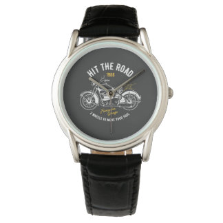 Vintages Motorrad, auf der Straße Armbanduhr